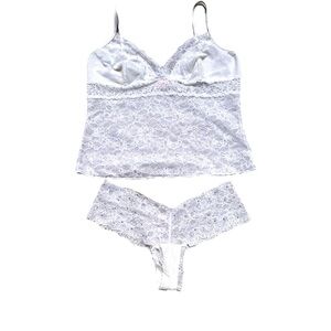 Victoria’s Secret (2) lingerie bundle White Lace Bralette